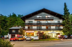 Гостиница Schwarzwaldhotel Sonne  Баден-Баден